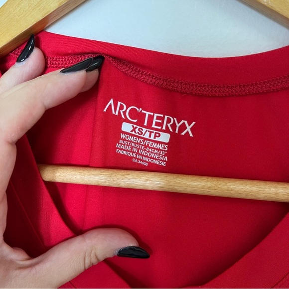 Arc’teryx Soltera Dress in Red Size XS - Picture 4 of 5